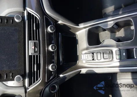 2022 Honda Accord Hybrid Sport z USA, uszkodzony, nr VIN 1HGCV3F20NA030269